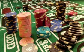 aiwin77 Live Casino baccarat dealer thật